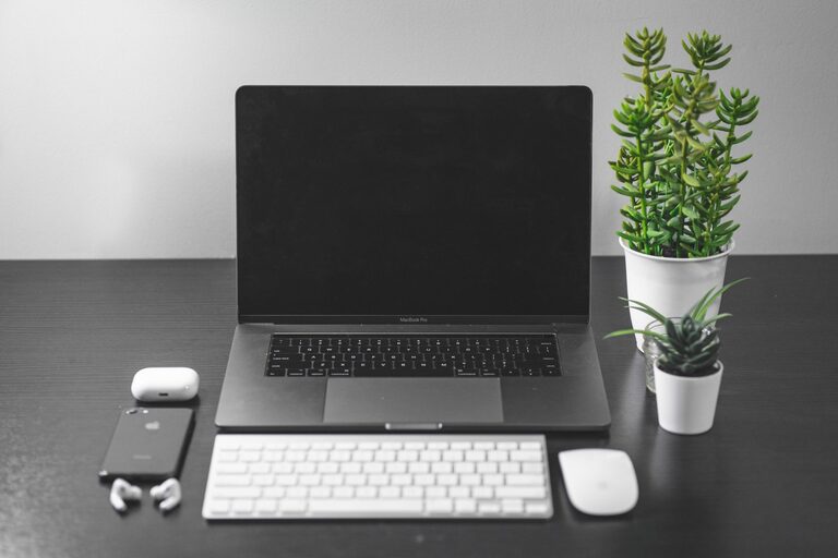 Tips for Creating a Comfortable and Productive Home Office Space